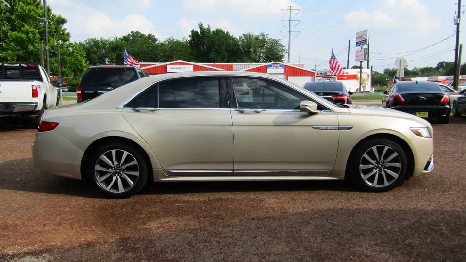 2017 Lincoln Continental 10th Gen - Image 6 of 20
