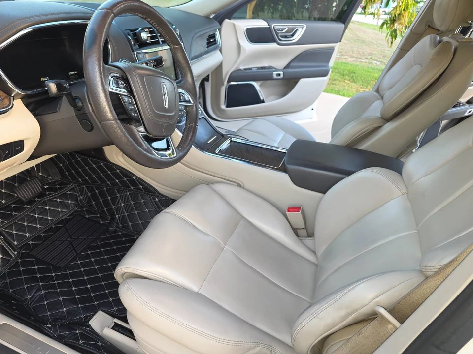 2017 Lincoln Continental 10th Gen - Image 6 of 11