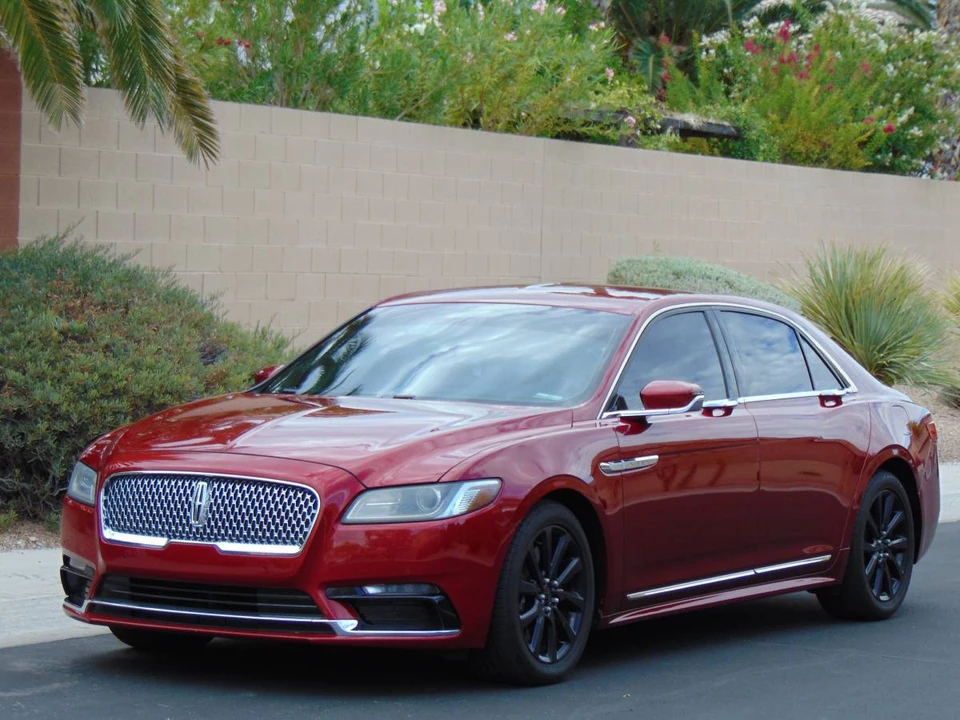 2017 Lincoln Continental 10th Gen - Image 2 of 23