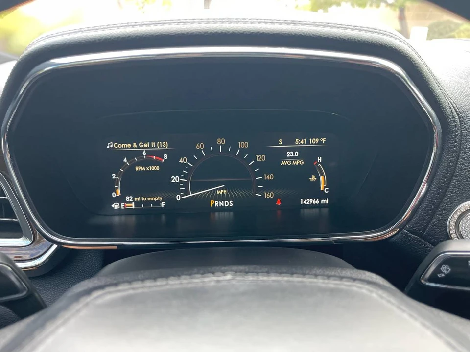 2017 Lincoln Continental 10th Gen - Image 19 of 23
