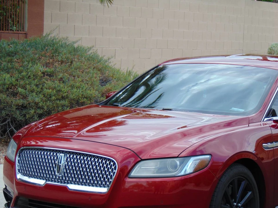 2017 Lincoln Continental 10th Gen - Image 4 of 23