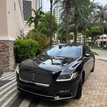 2017 Lincoln Continental Premiere