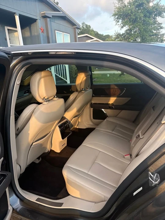2017 Lincoln Continental 10th Gen - Image 10 of 12