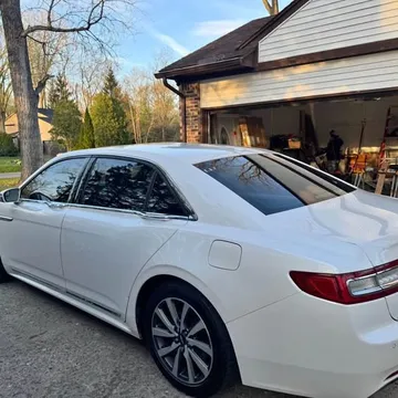 2017 Lincoln Continental Premiere Sedan 4D