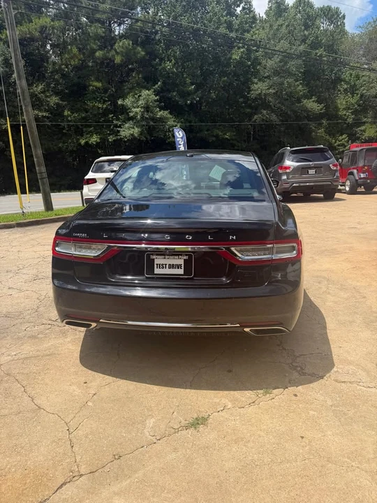 2017 Lincoln Continental 10th Gen - Image 4 of 8