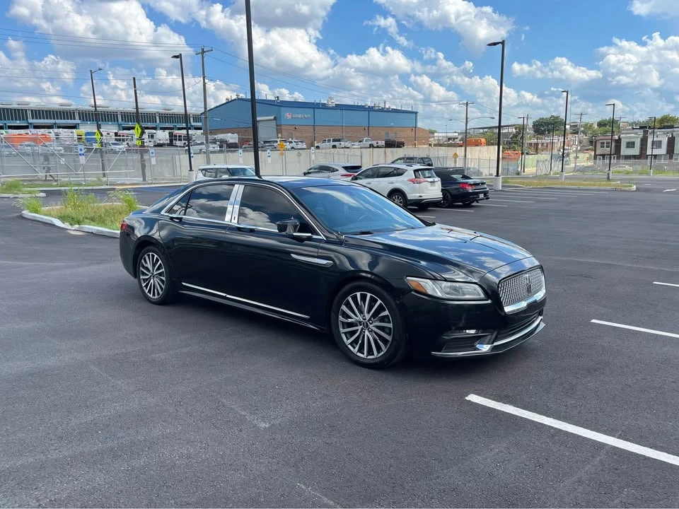 2017 Lincoln Continental 10th Gen - Image 3 of 12