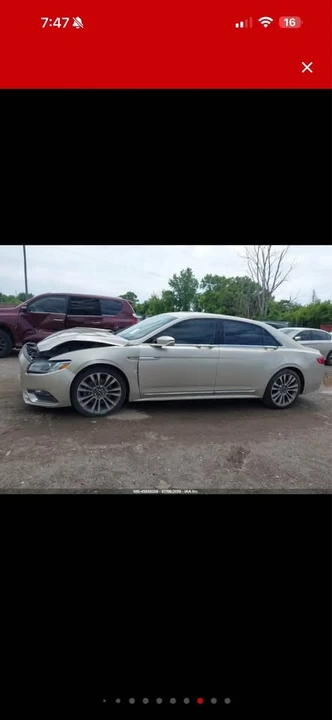 2017 Lincoln Continental 10th Gen - Image 2 of 9