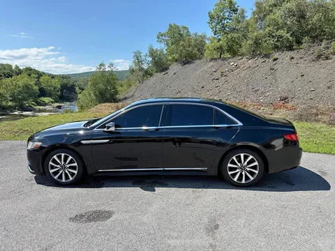 2017 Lincoln Continental Premiere Sedan 4D