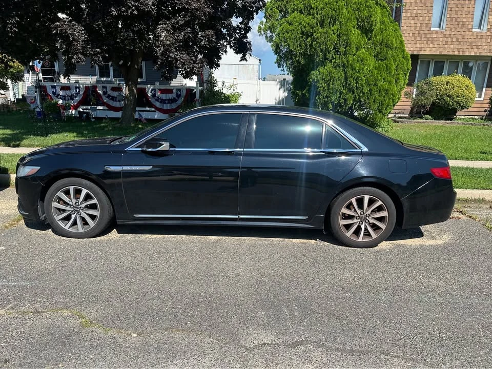 2017 Lincoln Continental 10th Gen - Image 4 of 6