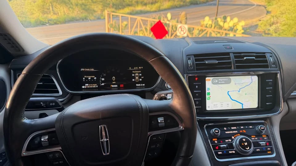 2017 Lincoln Continental 10th Gen - Image 6 of 7
