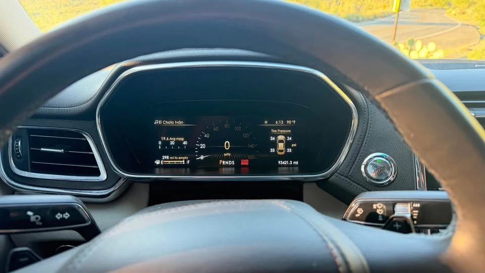 2017 Lincoln Continental 10th Gen - Image 7 of 7