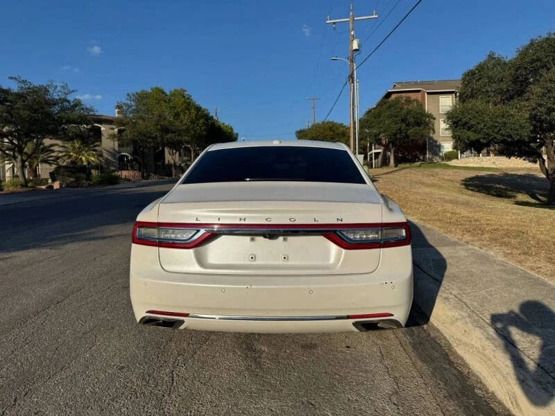 2017 Lincoln Continental 10th Gen - Image 3 of 10