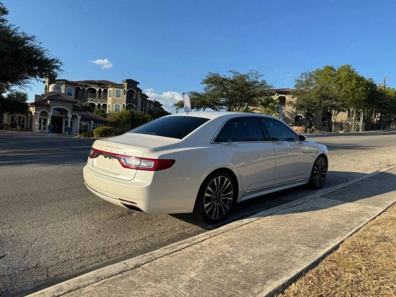 2017 Lincoln Continental 10th Gen - Image 6 of 10