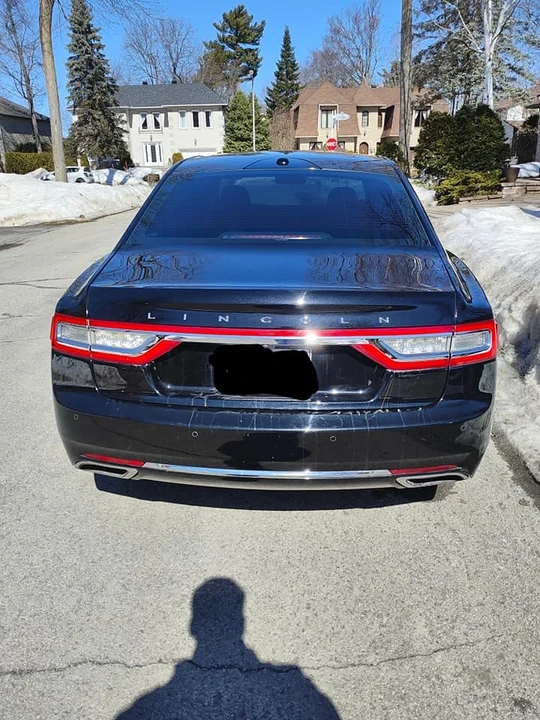 2017 Lincoln Continental 10th Gen - Image 2 of 7