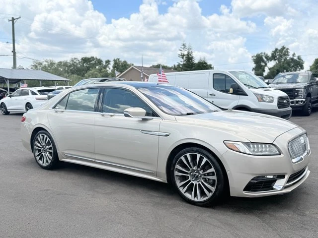 2017 Lincoln Continental 10th Gen - Image 11 of 20
