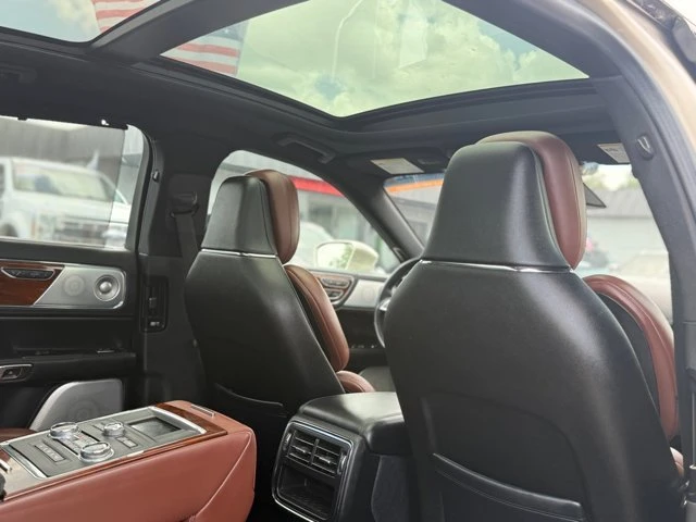 2017 Lincoln Continental 10th Gen - Image 15 of 20
