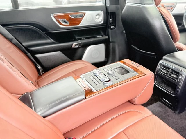 2017 Lincoln Continental 10th Gen - Image 17 of 20