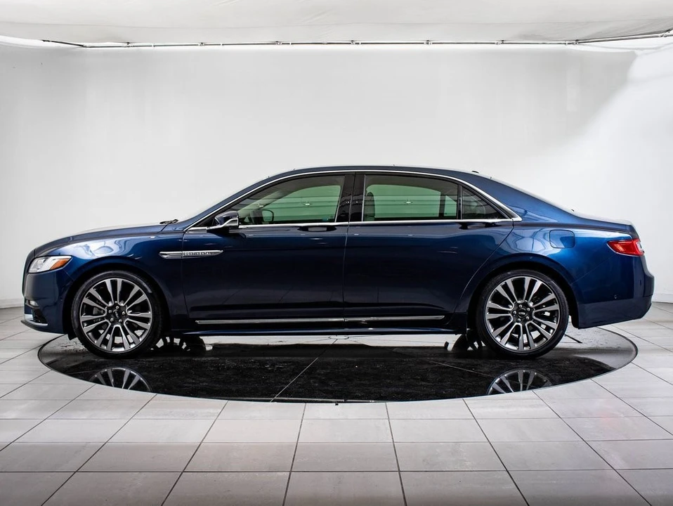 2017 Lincoln Continental 10th Gen - Image 5 of 21
