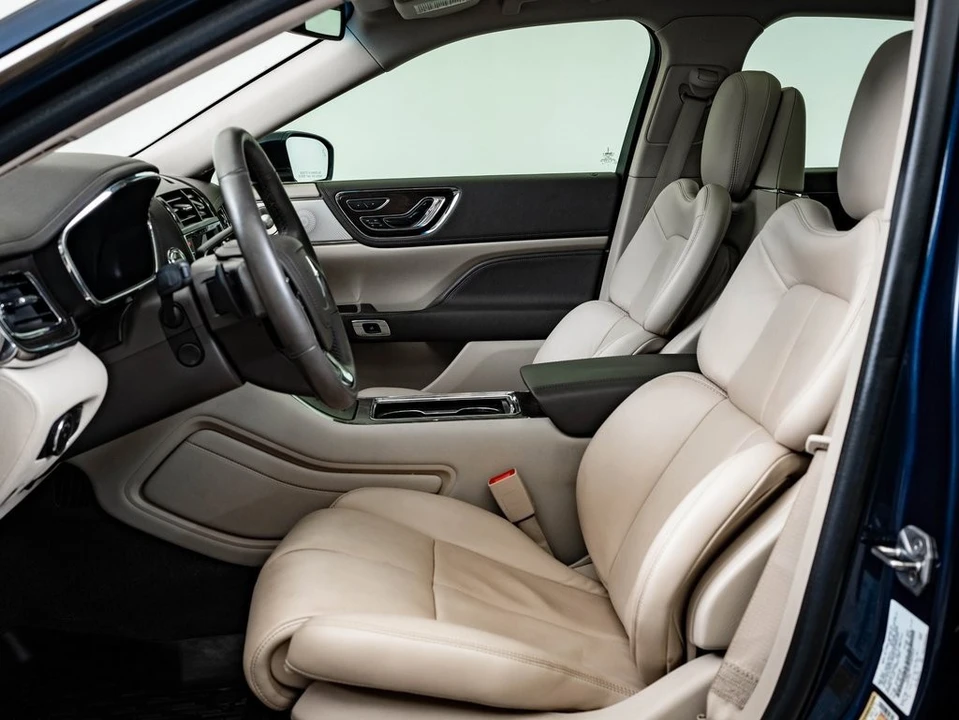 2017 Lincoln Continental 10th Gen - Image 20 of 21