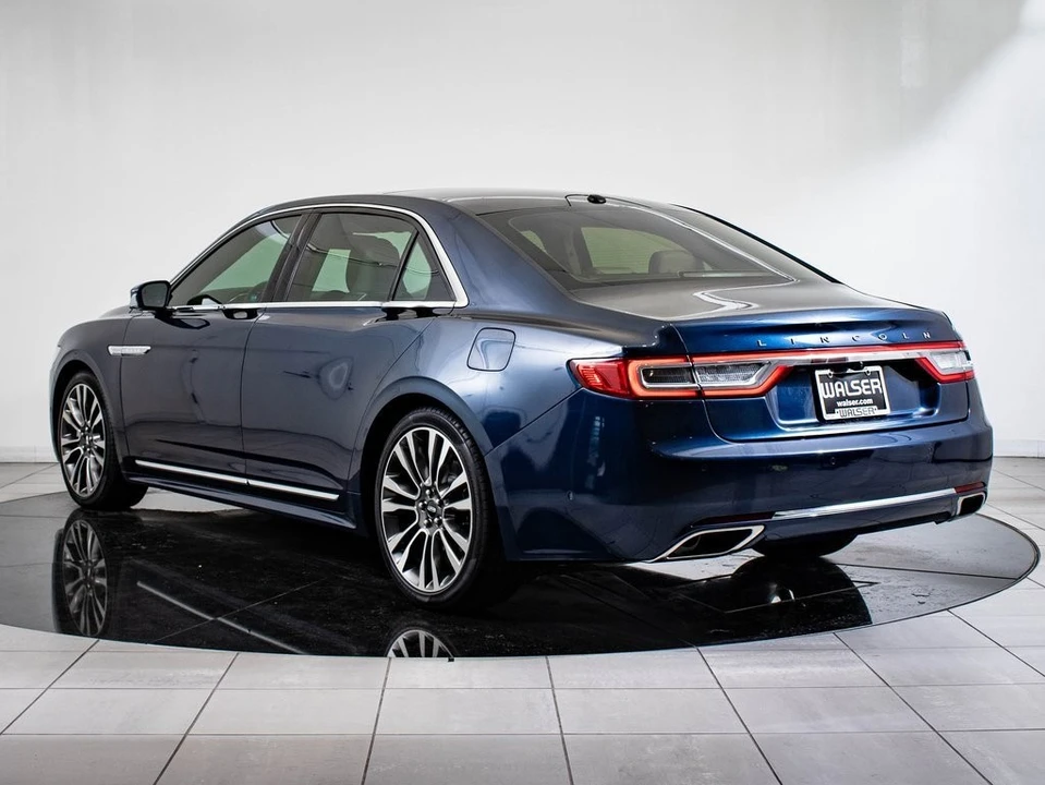 2017 Lincoln Continental 10th Gen - Image 6 of 21