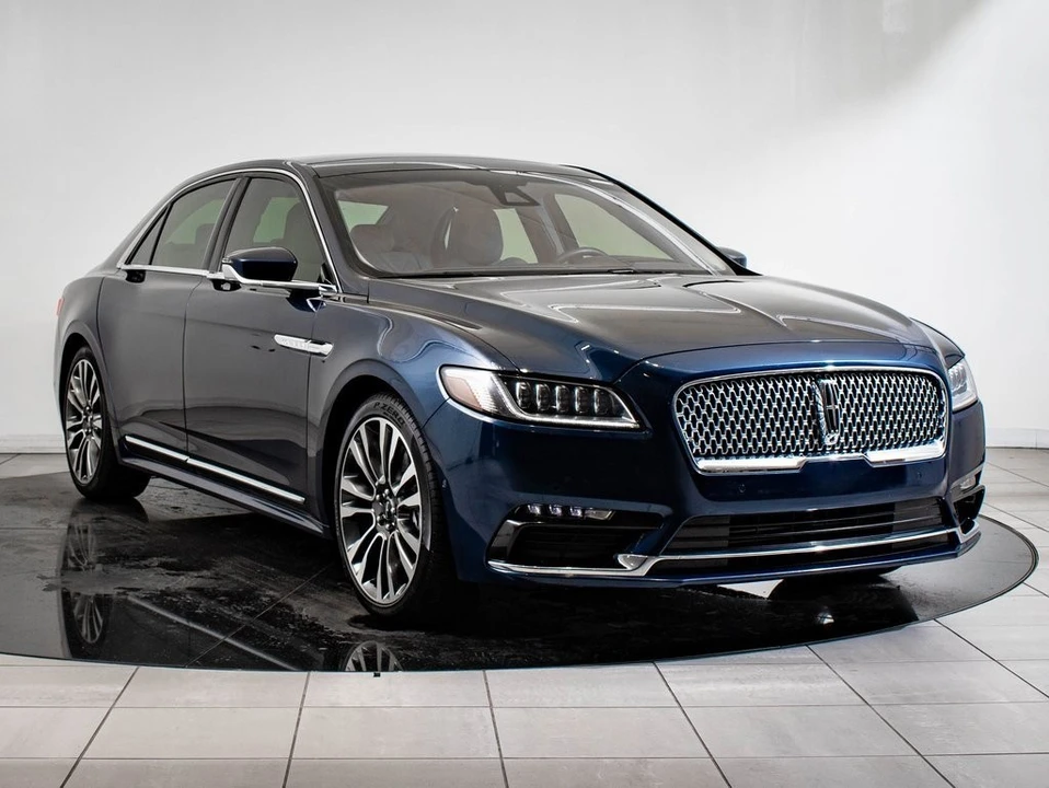 2017 Lincoln Continental 10th Gen - Image 12 of 21