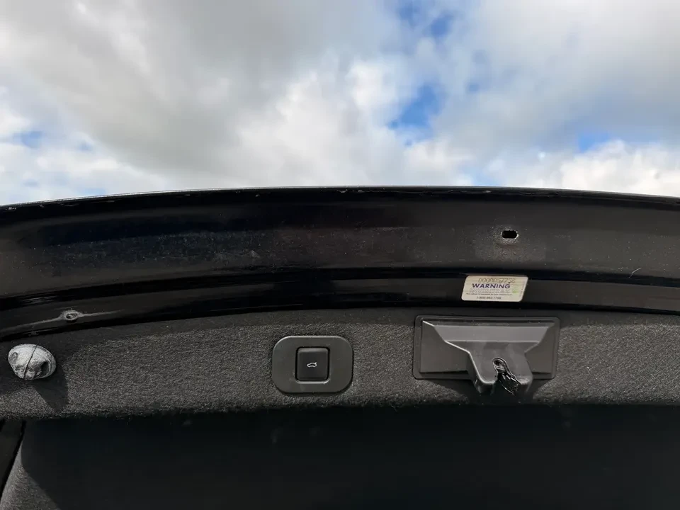 2017 Lincoln Continental 10th Gen - Image 16 of 16