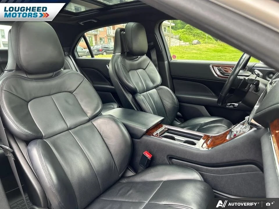 2017 Lincoln Continental 10th Gen - Image 17 of 20