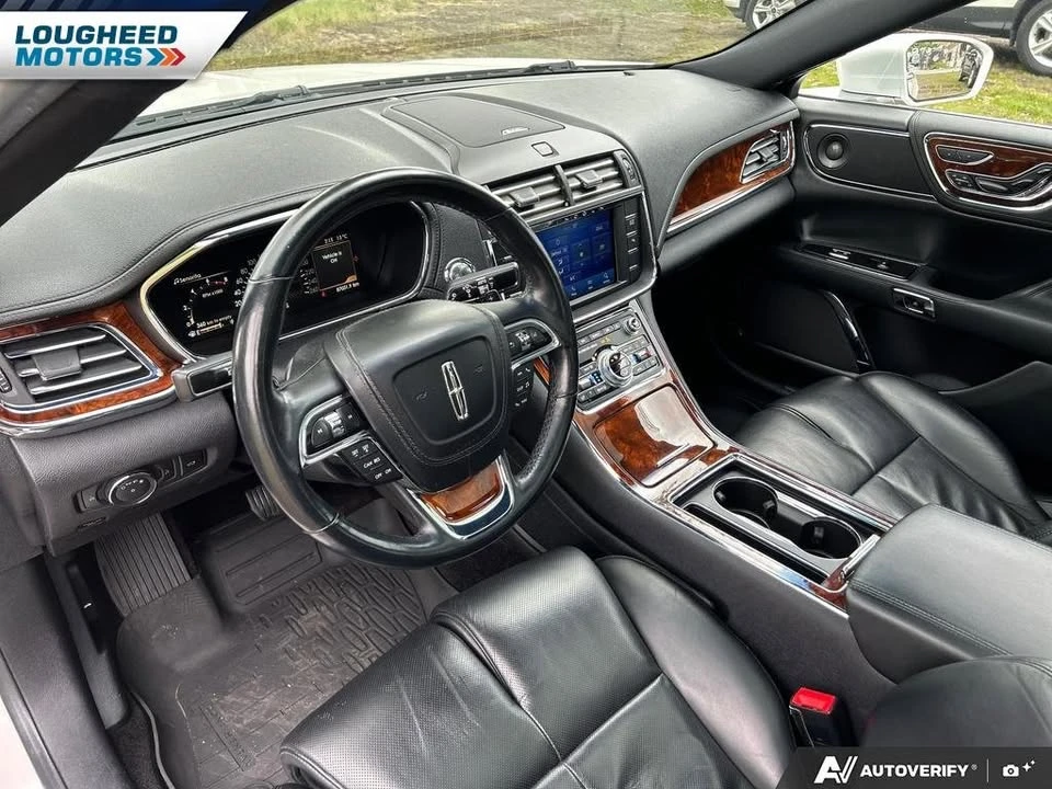 2017 Lincoln Continental 10th Gen - Image 8 of 20