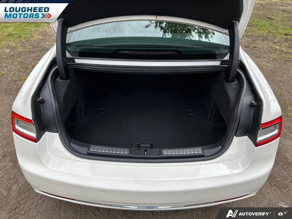 2017 Lincoln Continental 10th Gen - Image 7 of 20