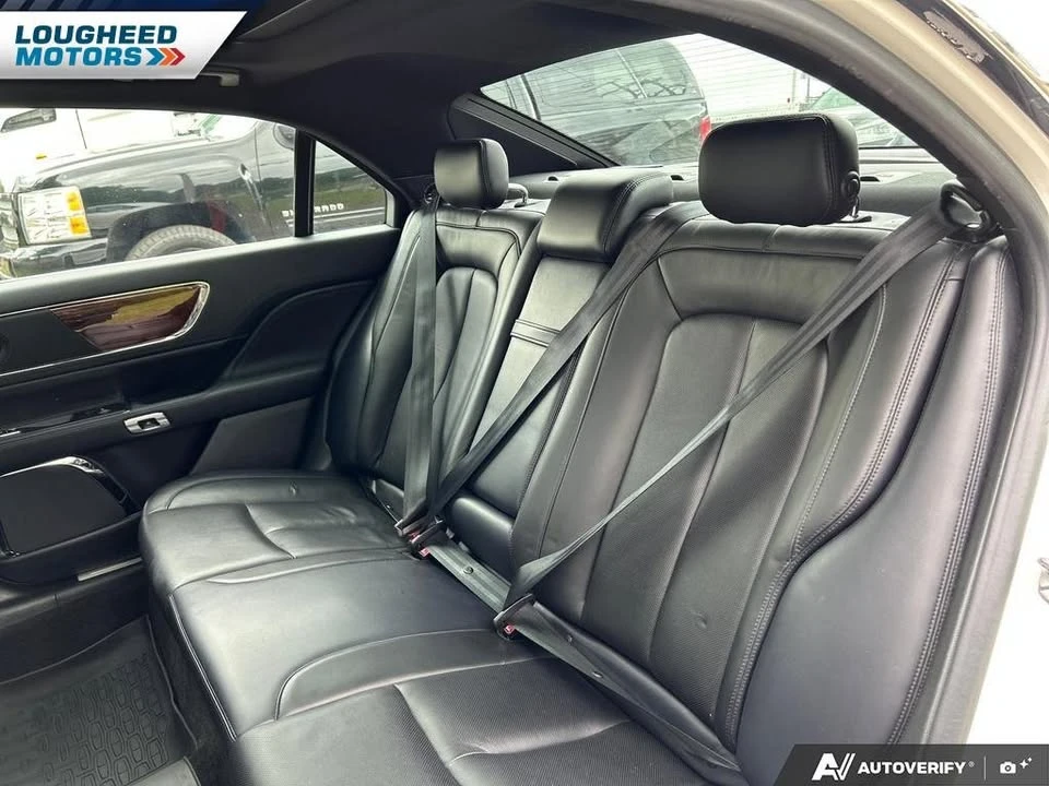 2017 Lincoln Continental 10th Gen - Image 18 of 20