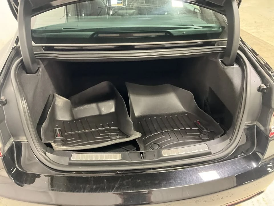 2017 Lincoln Continental 10th Gen - Image 8 of 15
