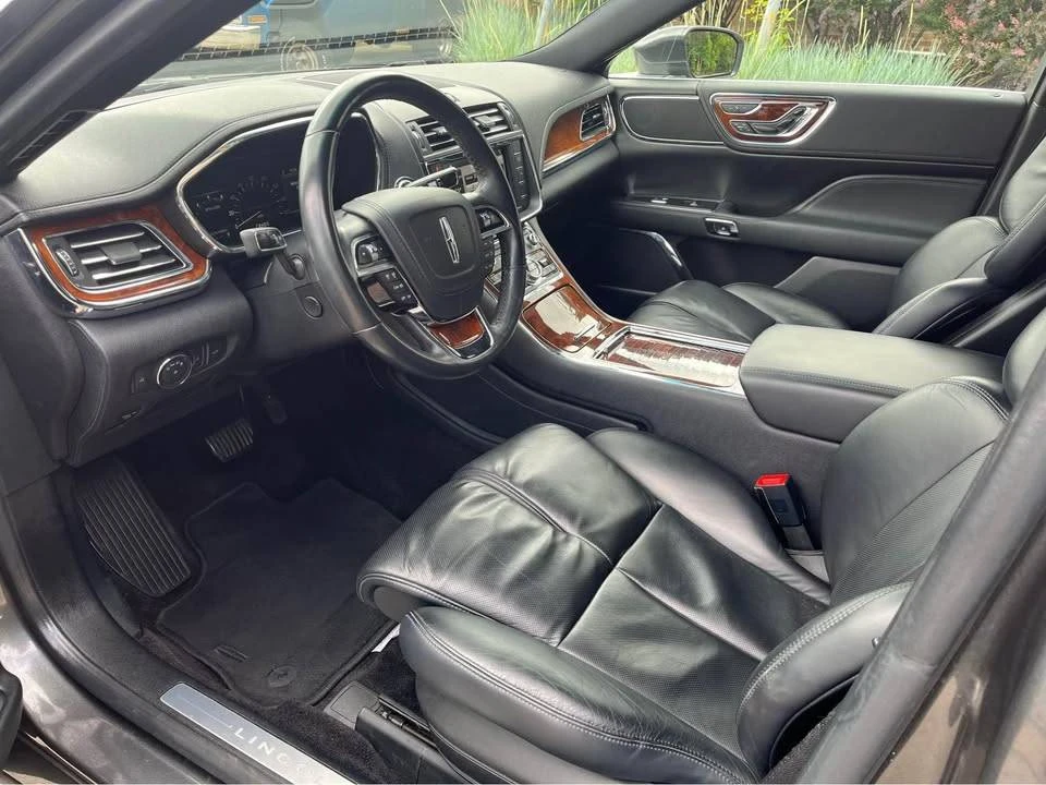2017 Lincoln Continental 10th Gen - Image 12 of 18