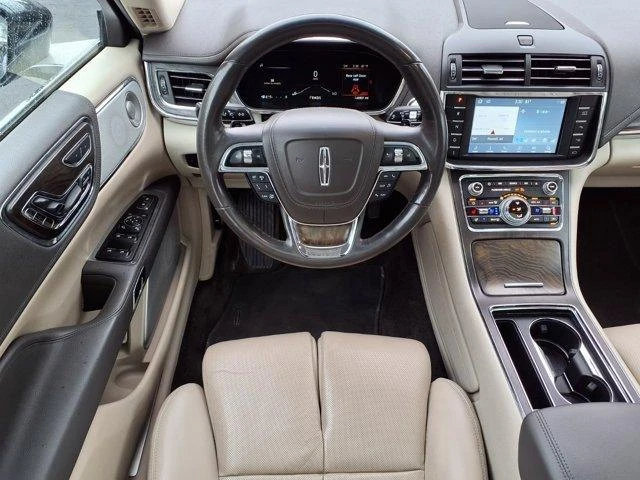 2017 Lincoln Continental 10th Gen - Image 11 of 20