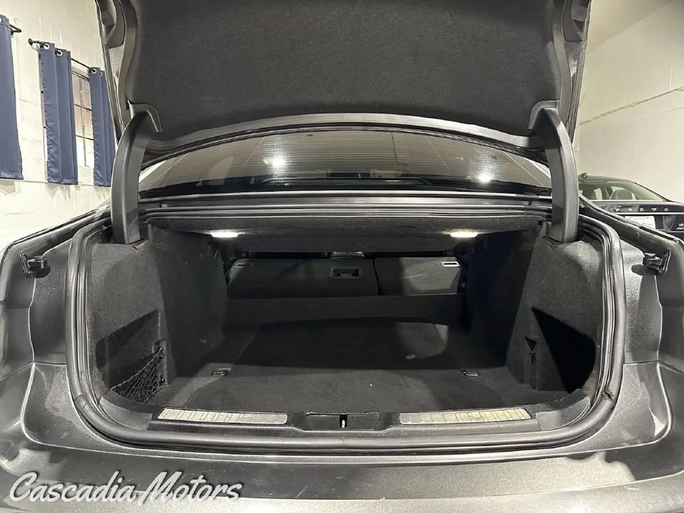 2017 Lincoln Continental 10th Gen - Image 11 of 20