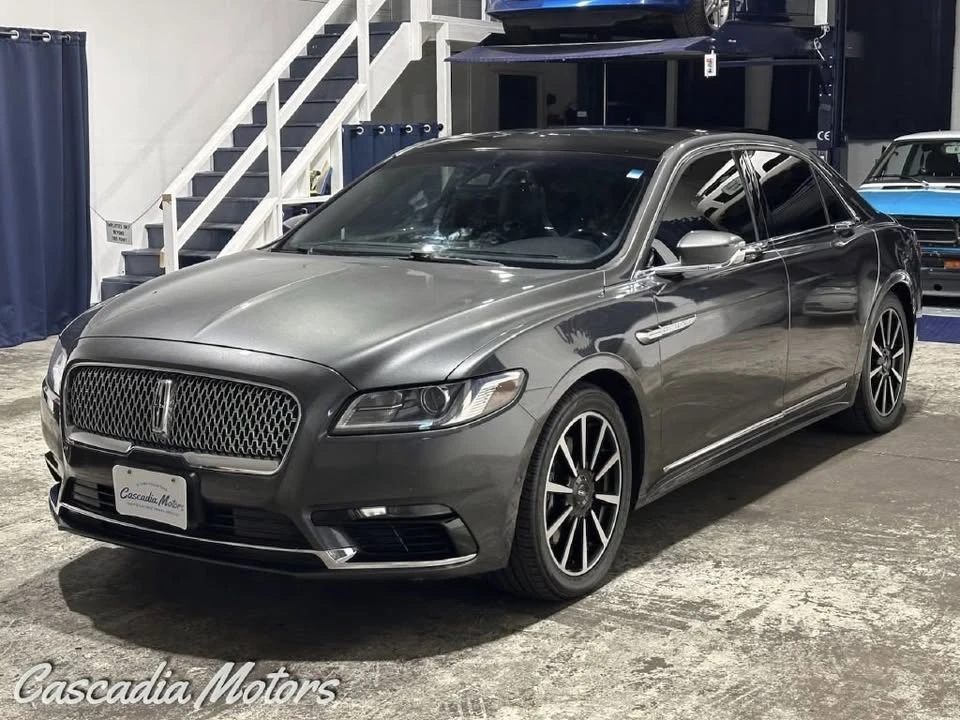 2017 Lincoln Continental 10th Gen - Image 4 of 20