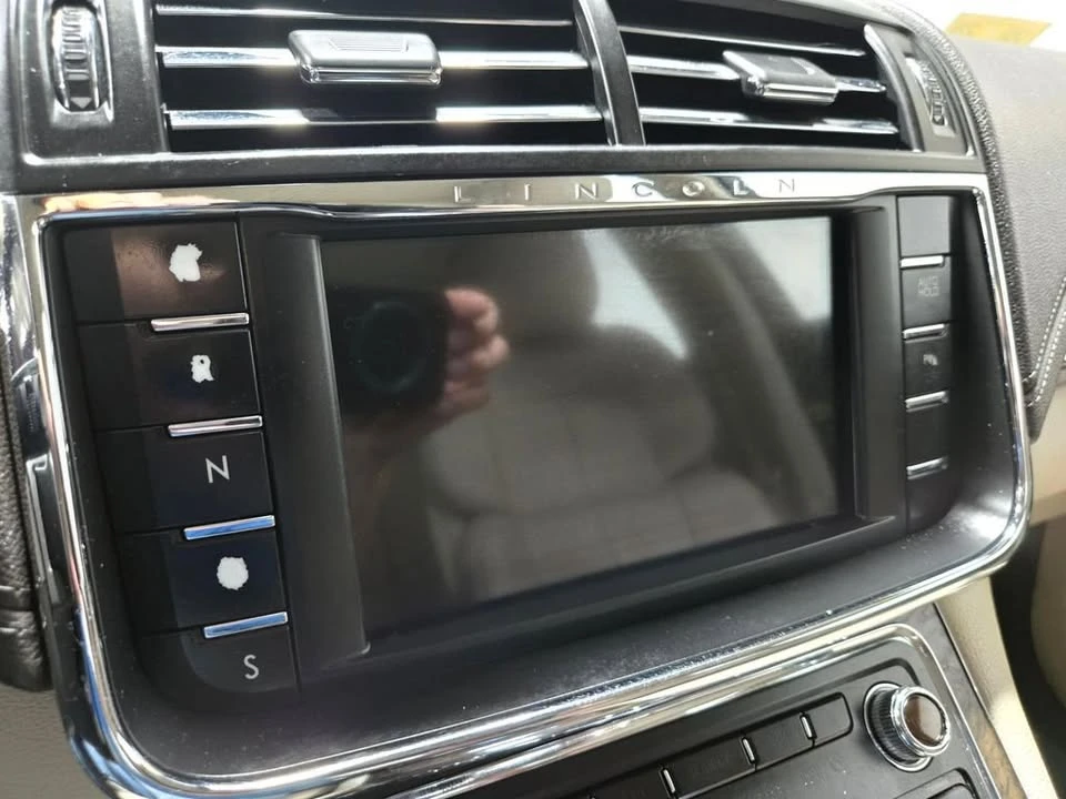 2017 Lincoln Continental 10th Gen - Image 20 of 20