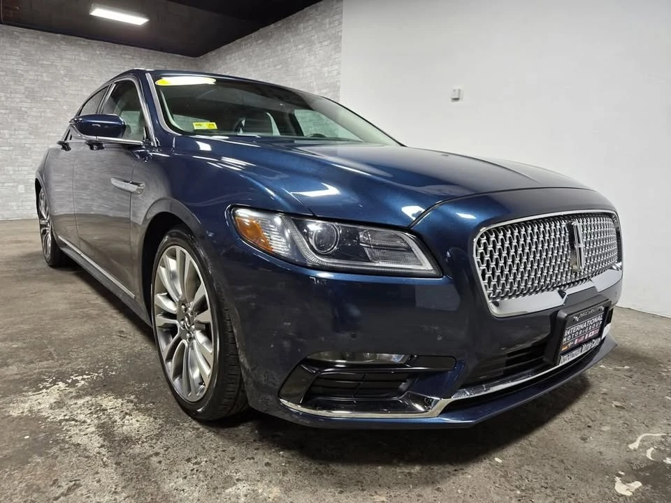 2017 Lincoln Continental 10th Gen - Image 4 of 20