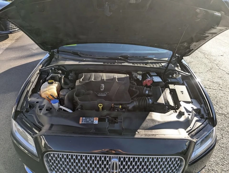 2017 Lincoln Continental 10th Gen - Image 13 of 13