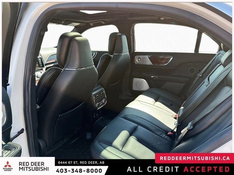 2017 Lincoln Continental 10th Gen - Image 10 of 20