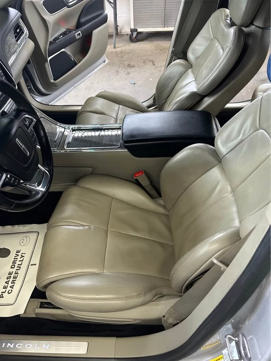 2017 Lincoln Continental 10th Gen - Image 6 of 10