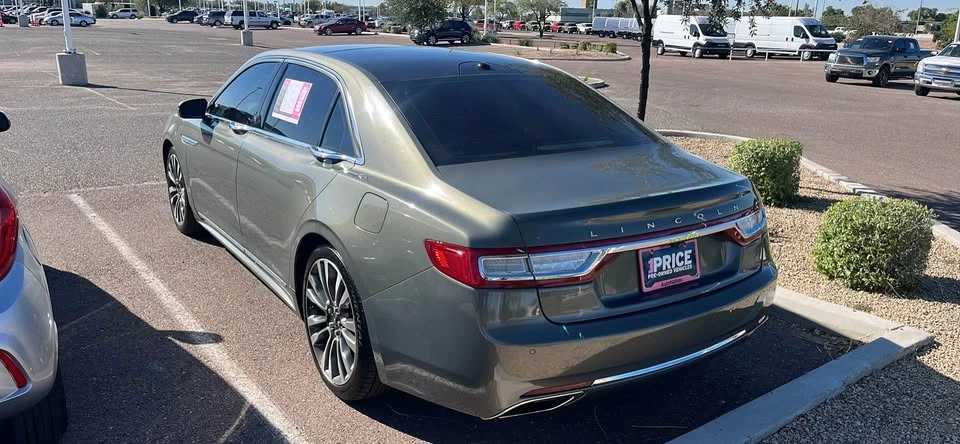 2017 Lincoln Continental 10th Gen - Image 3 of 3