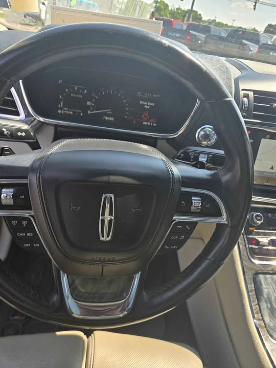 2017 Lincoln Continental 10th Gen - Image 15 of 17