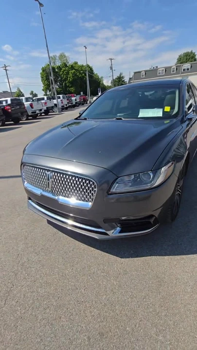 2017 Lincoln Continental 10th Gen - Image 17 of 17