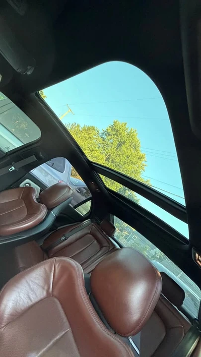 2017 Lincoln Continental 10th Gen - Image 8 of 10