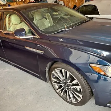 2017 Lincoln Continental Reserve Sedan 4D