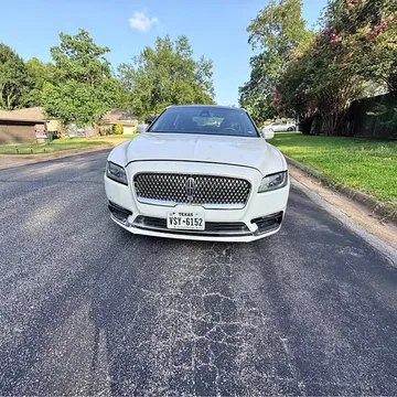 2017 Lincoln Continental Reserve Sedan 4D