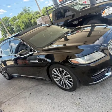 2017 Lincoln Continental Reserve Sedan 4D