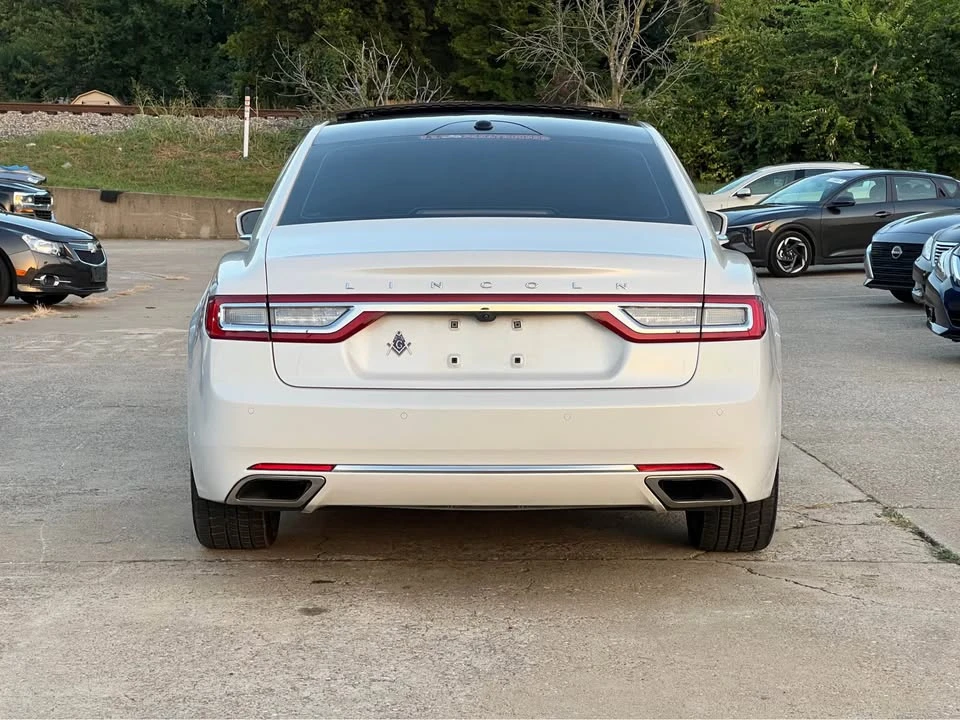 2017 Lincoln Continental 10th Gen - Image 4 of 19