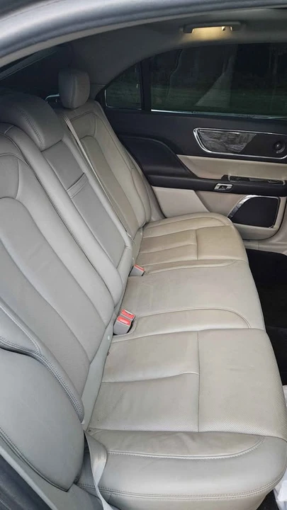 2017 Lincoln Continental 10th Gen - Image 19 of 20