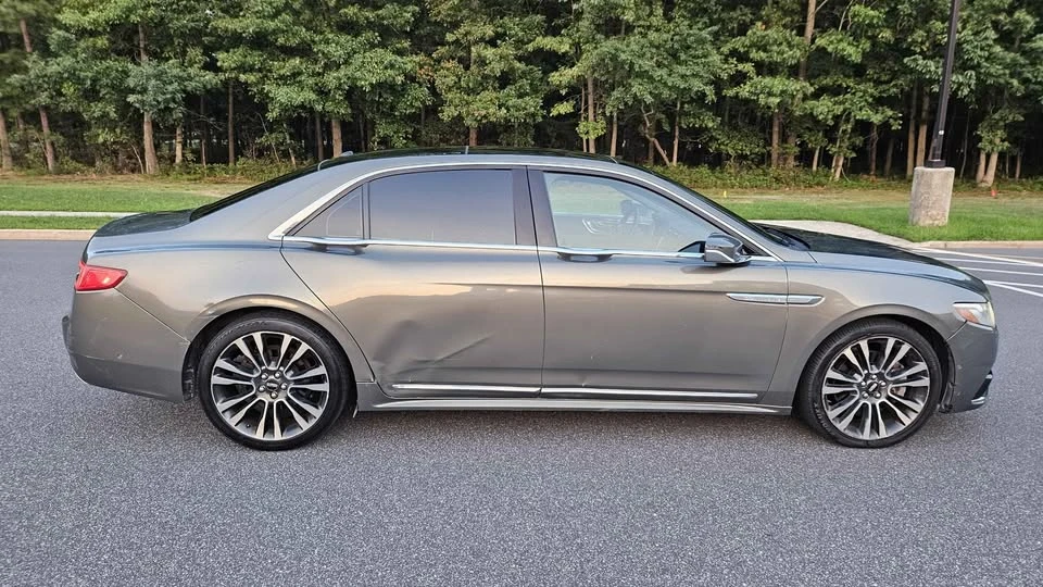 2017 Lincoln Continental 10th Gen - Image 7 of 20
